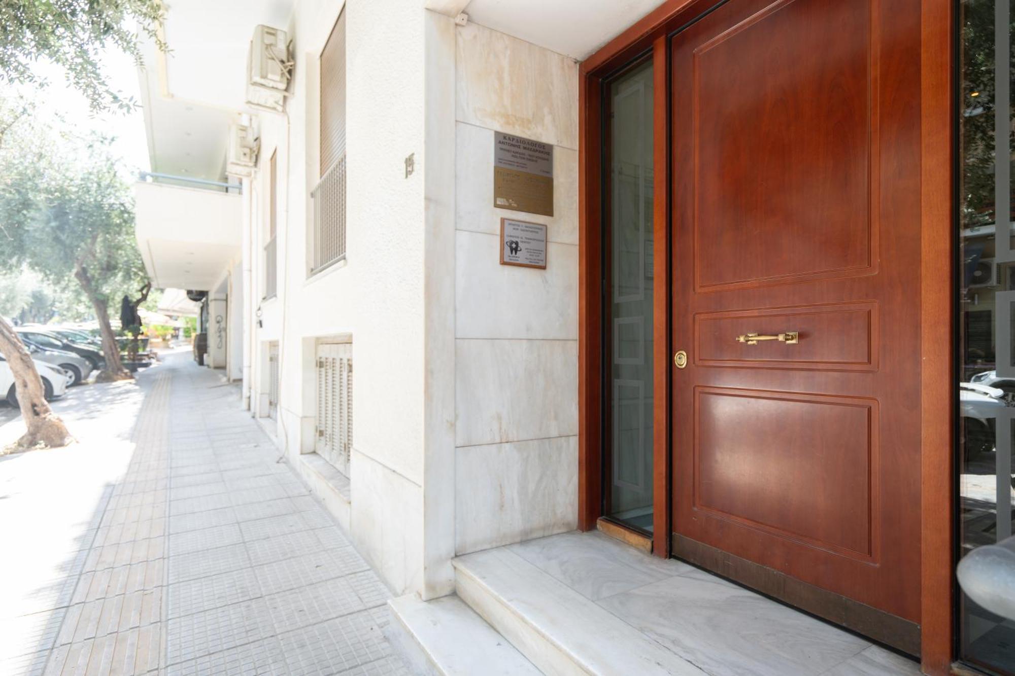 Sophisticated Modern Apt In Athens Center Dış mekan fotoğraf